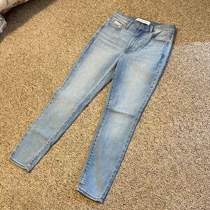 Calvin Klein Light Wash High-Rise Skinny Jeans